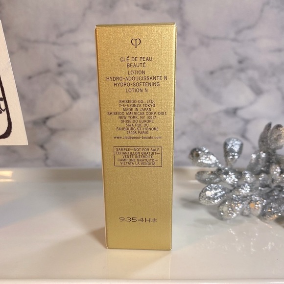 Cle de Peau Hydro-Softening Lotion, Pore, Balancing, Hydrate, NEW - Mini 30 ml - Picture 3 of 11